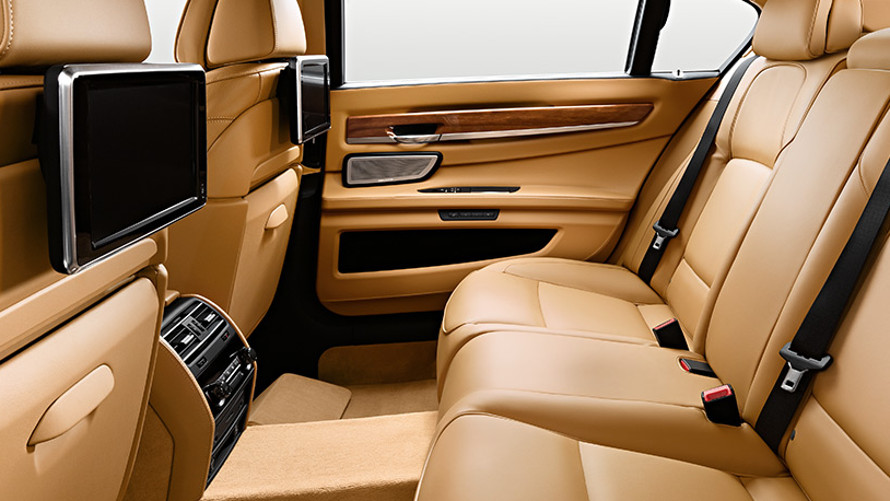 Fine-grain Merino leather Caramel. Fine-grain Merino leather Caramel.